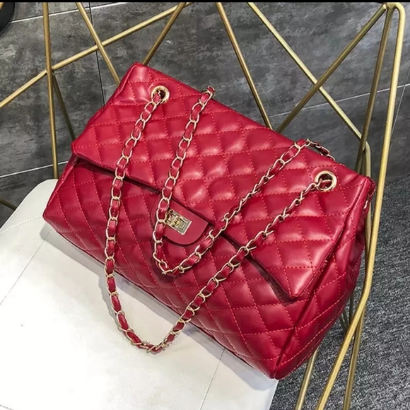 Large Quilted Handbag Wine Burgundy - Picture 3 of 16